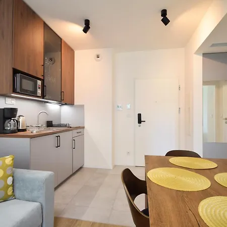 Shellter 117j Atk - Przy Plazy Apartment *